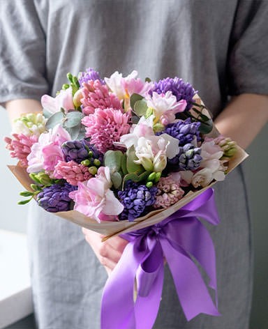 Бесплатная доставка цветов в Тайге